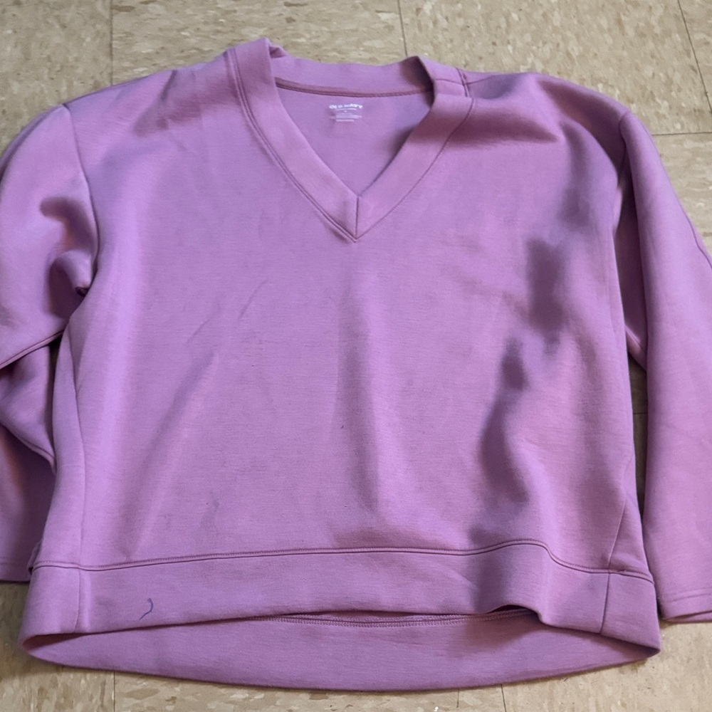 Old Navy Women's V-Neck Sweater in Soft Pink